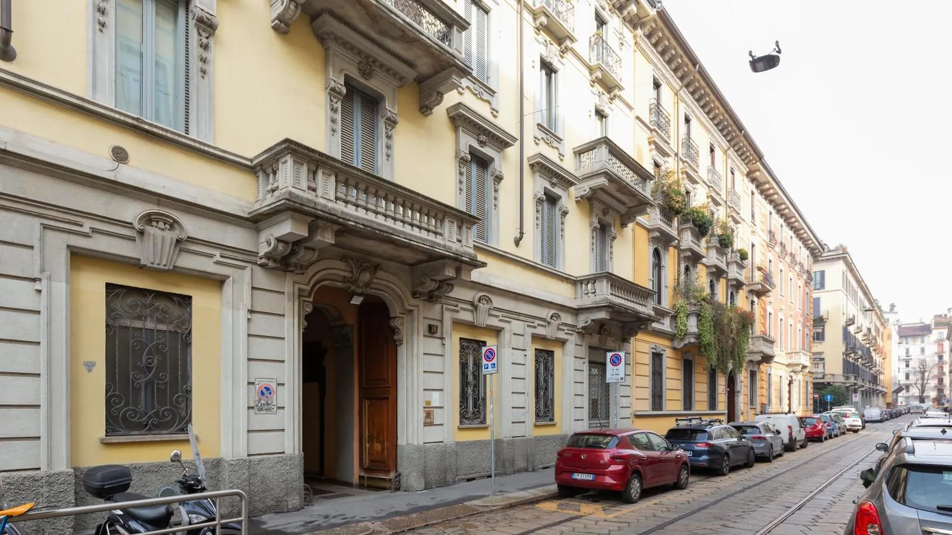 Appartement Sant'Agostino - Charming Retreat 210M From M2 à Milan